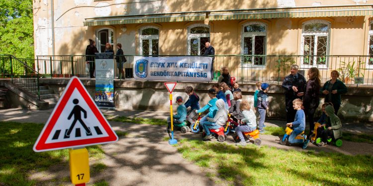 2023 05 09 közlekedési kultúra napja csicsergő óvodában brp3669